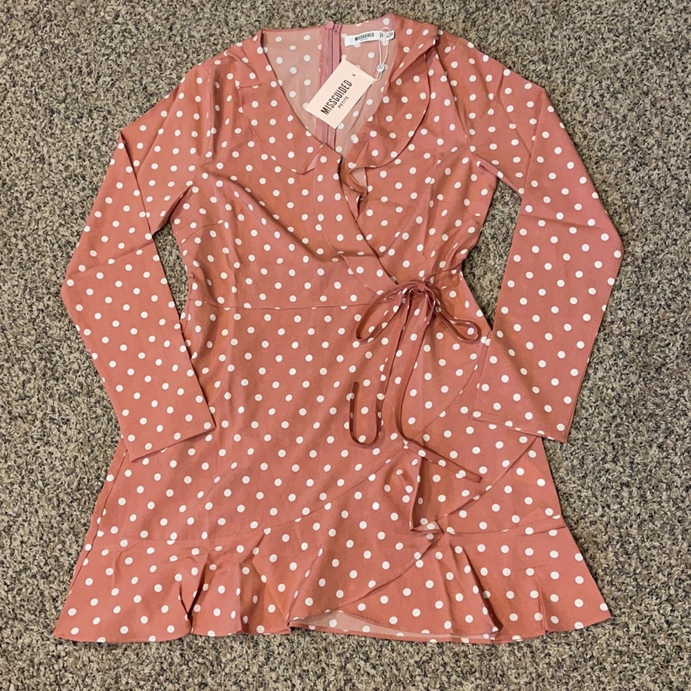 Missguided Petite Spot Frill Long Sleeve Dress - Picture 3 of 6